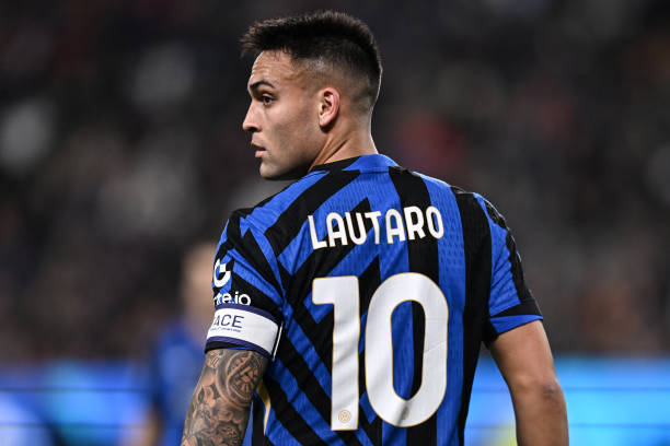 中国球员已 中国球员已